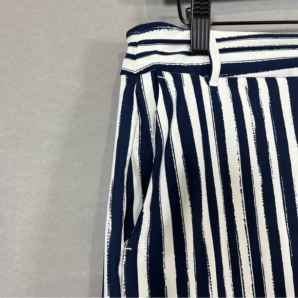 Spanx White Navy Striped Chino Shorts - Picture 2 of 12